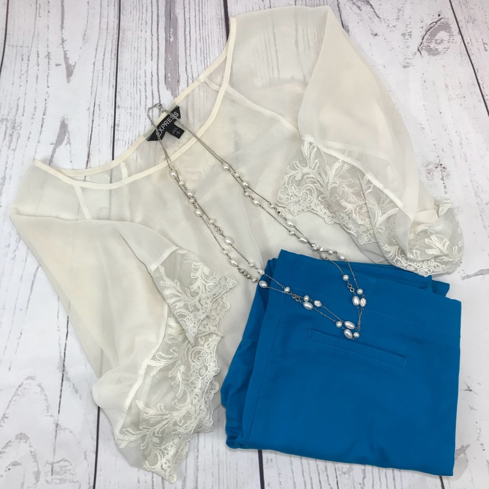 Express Sheer Cream Top Medium